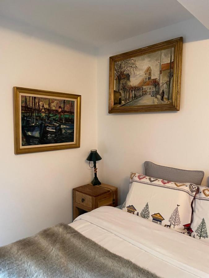 Appartement De 1634 Avec Balcon Au Sud Sur Jardin En Plein Coeur Historique เทรกิเยร์ ภายนอก รูปภาพ
