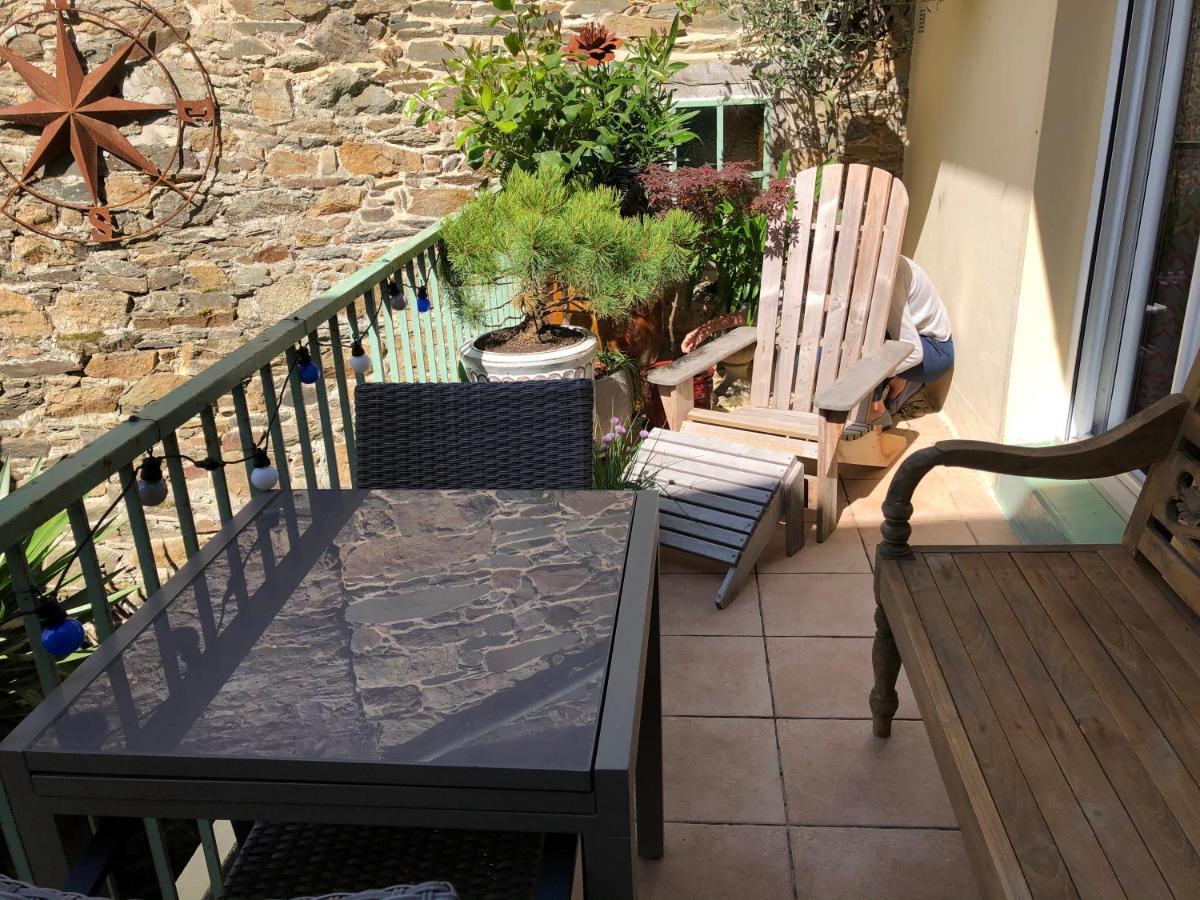 Appartement De 1634 Avec Balcon Au Sud Sur Jardin En Plein Coeur Historique เทรกิเยร์ ภายนอก รูปภาพ