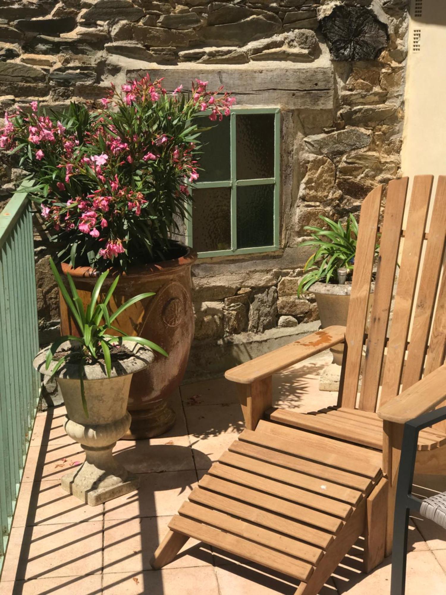 Appartement De 1634 Avec Balcon Au Sud Sur Jardin En Plein Coeur Historique เทรกิเยร์ ภายนอก รูปภาพ